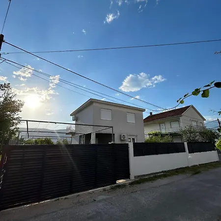 Merak Villa Kutilivac